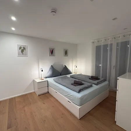 Seeglueck Seesehnsucht - Exklusive Mit Kamin Whirlpool-badewanne Und Seeblick Auf Der Halbinsel Hoeri