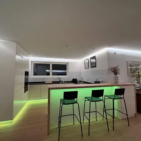 Seeglueck Seesehnsucht - Exklusive Mit Kamin Whirlpool-badewanne Und Seeblick Auf Der Halbinsel Hoeri Apartment *