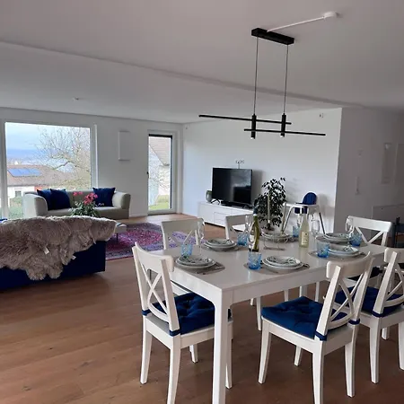 Seeglueck Seesehnsucht - Exklusive Mit Kamin Whirlpool-badewanne Und Seeblick Auf Der Halbinsel Hoeri *