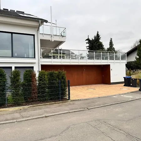 Seeglueck Seesehnsucht - Exklusive Mit Kamin Whirlpool-badewanne Und Seeblick Auf Der Halbinsel Hoeri Gaienhofen (Baden-Wurttemberg)
